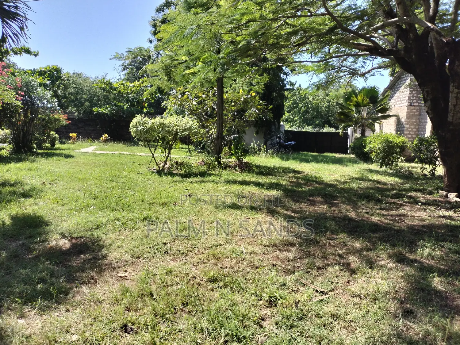 Furnished 4bdrm Bungalow in Second Row Tiwi for sale