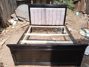 5×6 Hardwood Bed