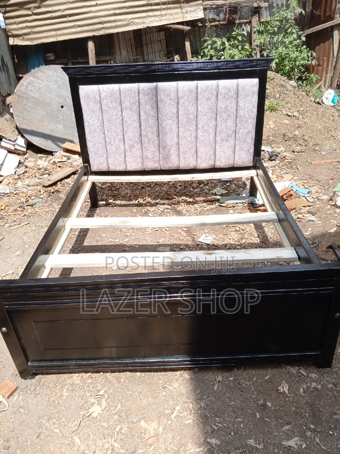 5×6 Hardwood Bed