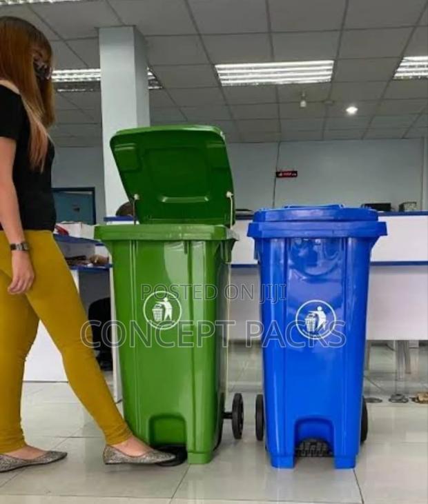 120 Litres Pedal Bin With Pedal and Wheels.