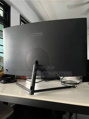 32” Curved UHD Monitor ( Samsung U32R59C)