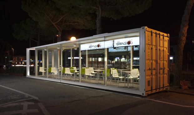 40ft Containerized Restaurant - Frameless