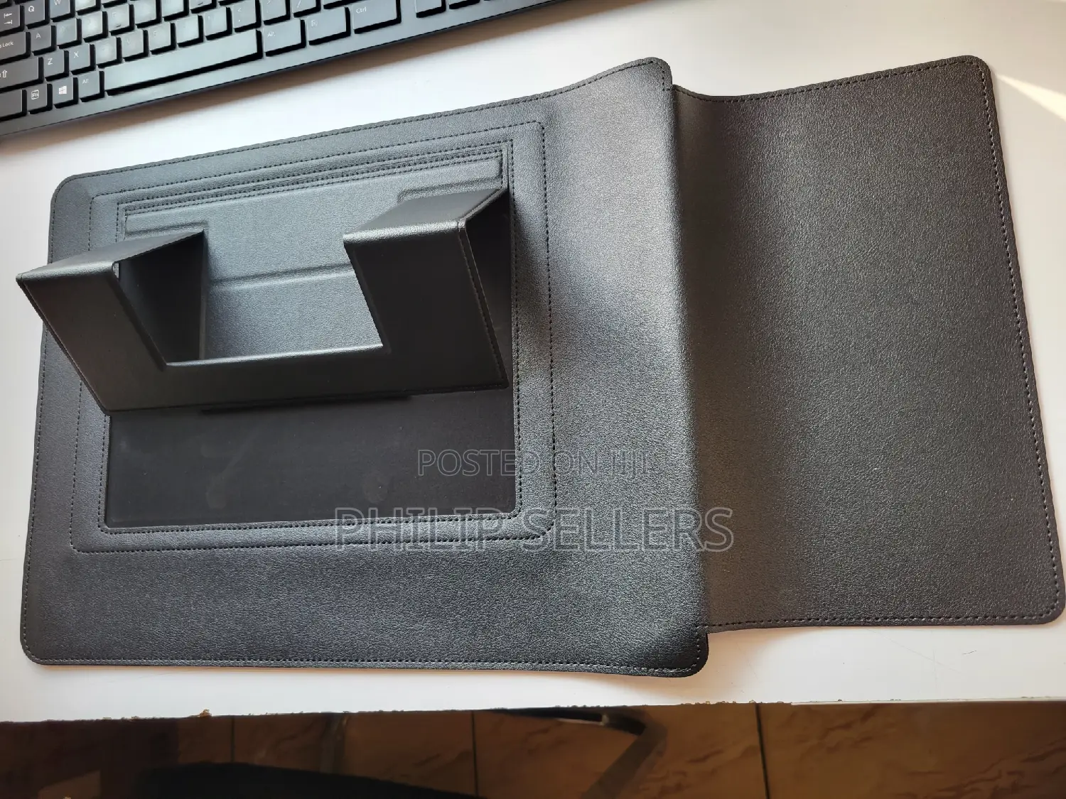 3 in 1 Laptop Sleeve With a Kick Stand