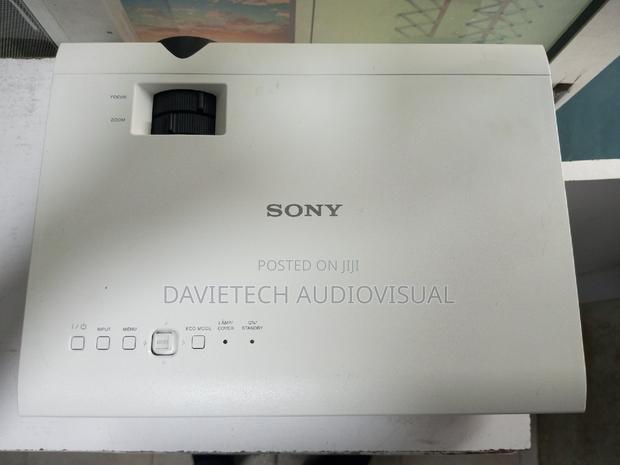 XUK Sony Projector - main view