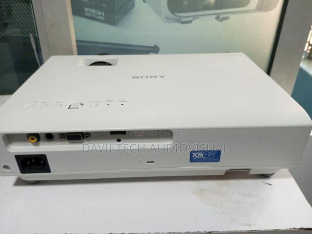 XUK Sony Projector - thumbnail 2