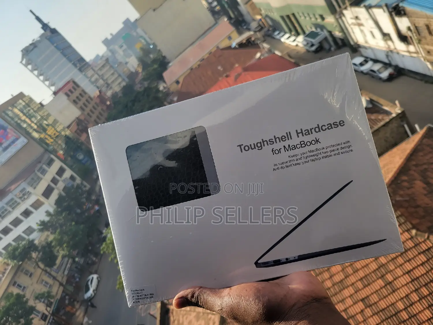 Hard Cover Is Lightweight and Thin. Easy to Bring Outdoor Fo