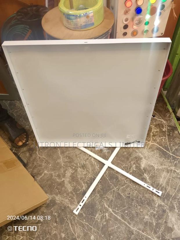 600*600 Surface Mount Panel - thumbnail 2