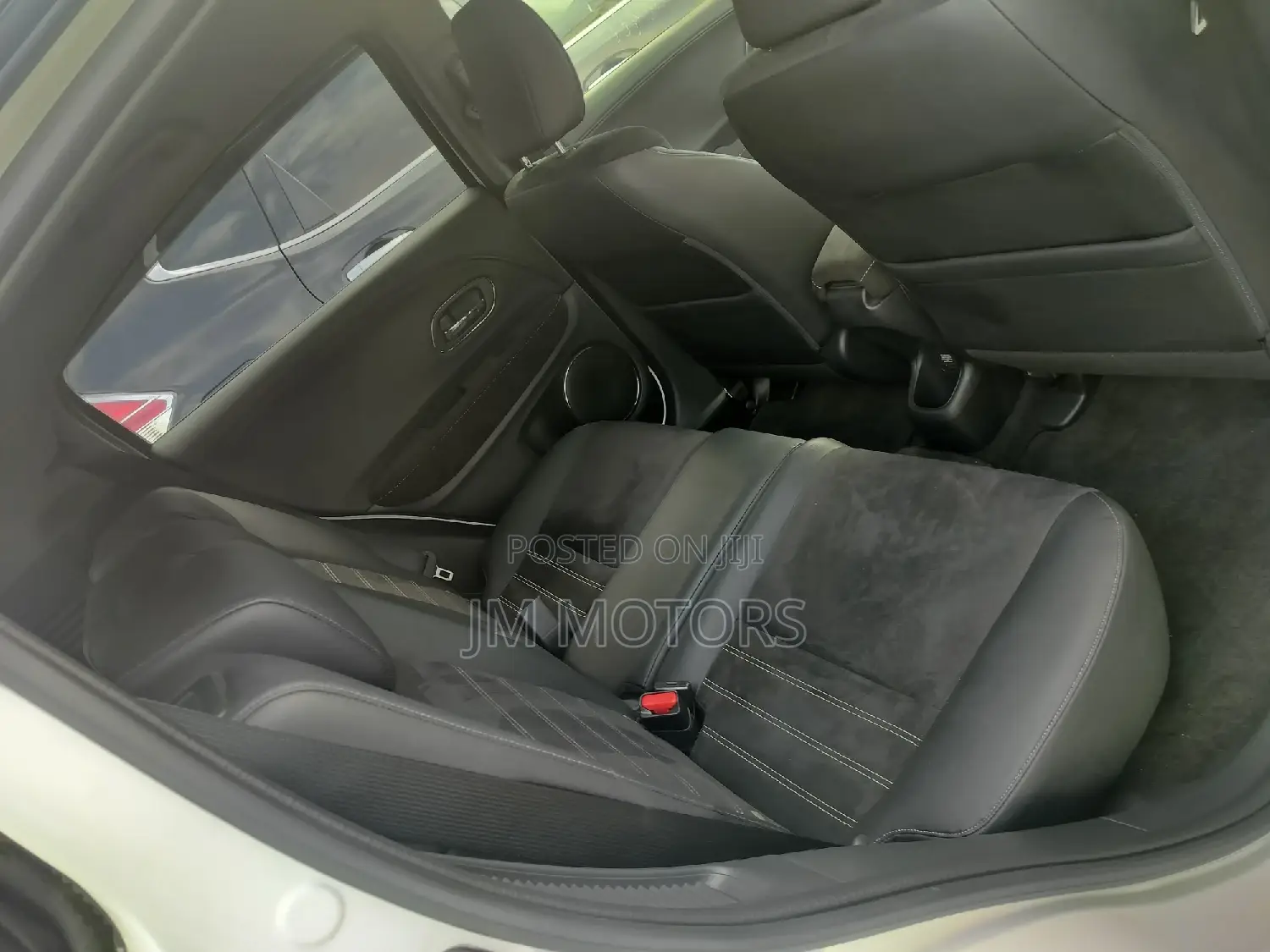 Honda Vezel 2017 White