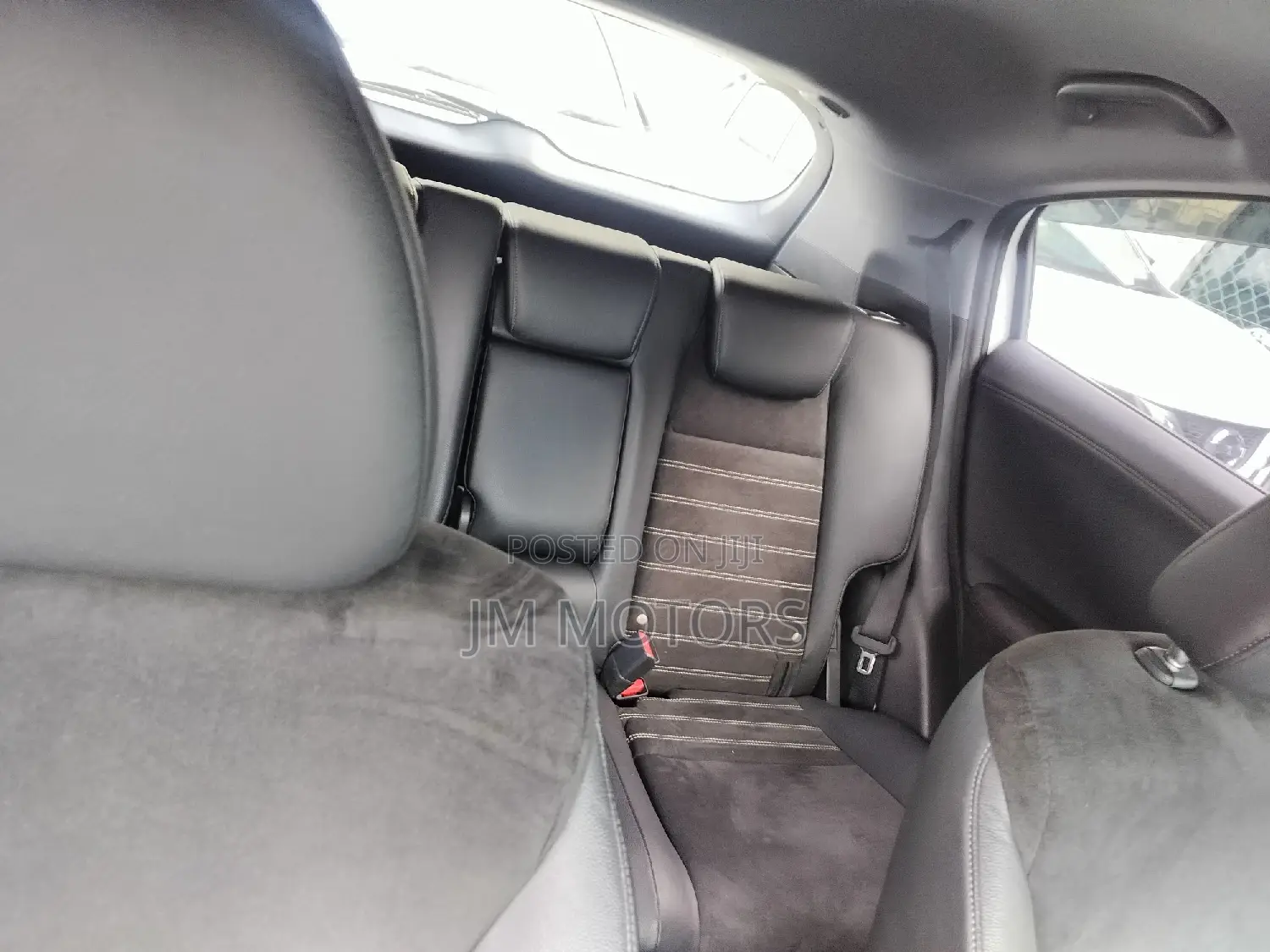 Honda Vezel 2017 White