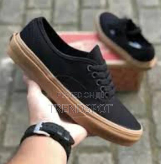 Designer Vans Off the Wall Sneakers - thumbnail 2