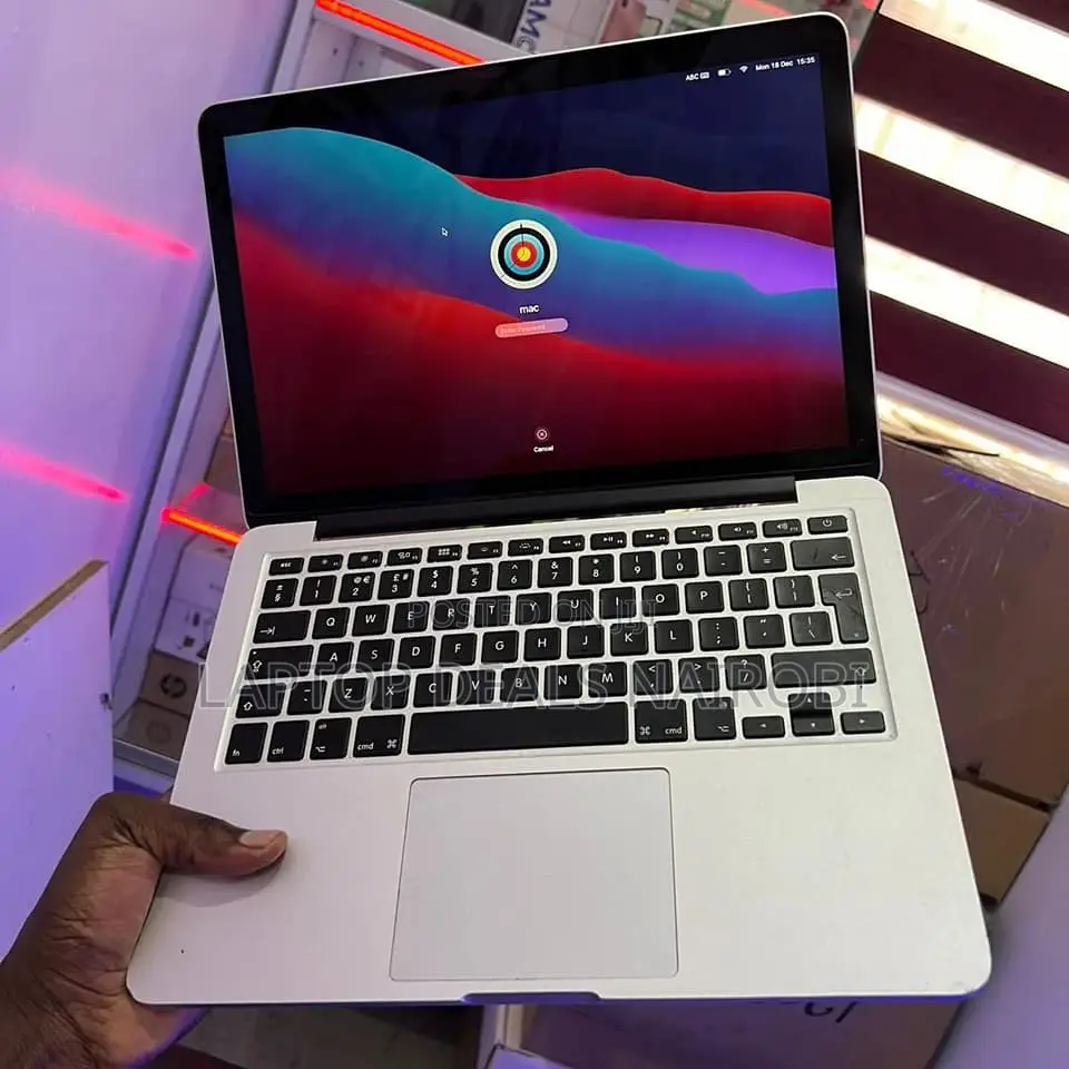 Laptop Apple MacBook Pro 8GB Intel Core I5 SSD 256GB