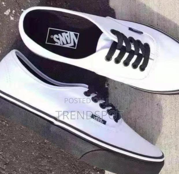 Designer Vans Off the Wall Sneakers - thumbnail 2