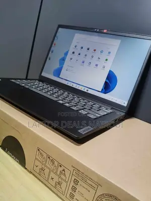 Laptop Lenovo Ideapad V14 IGL 8GB AMD Ryzen 5 SSD 256GB