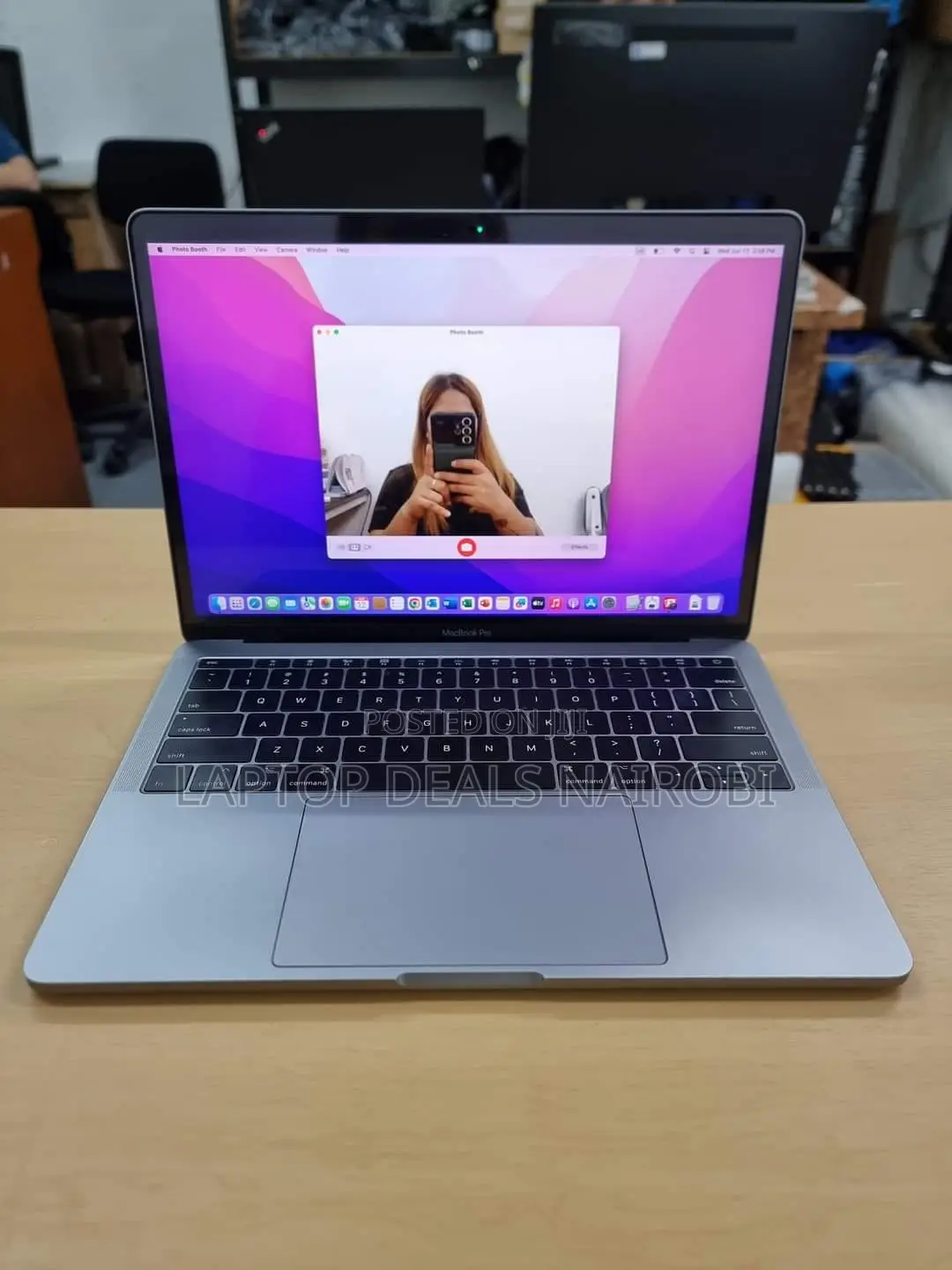 Laptop Apple MacBook Pro 2017 8GB Intel Core I5 SSD 256GB