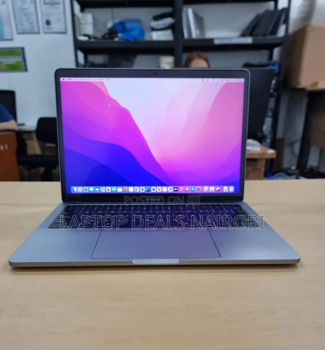 Laptop Apple MacBook Pro 2017 8GB Intel Core I5 SSD 256GB