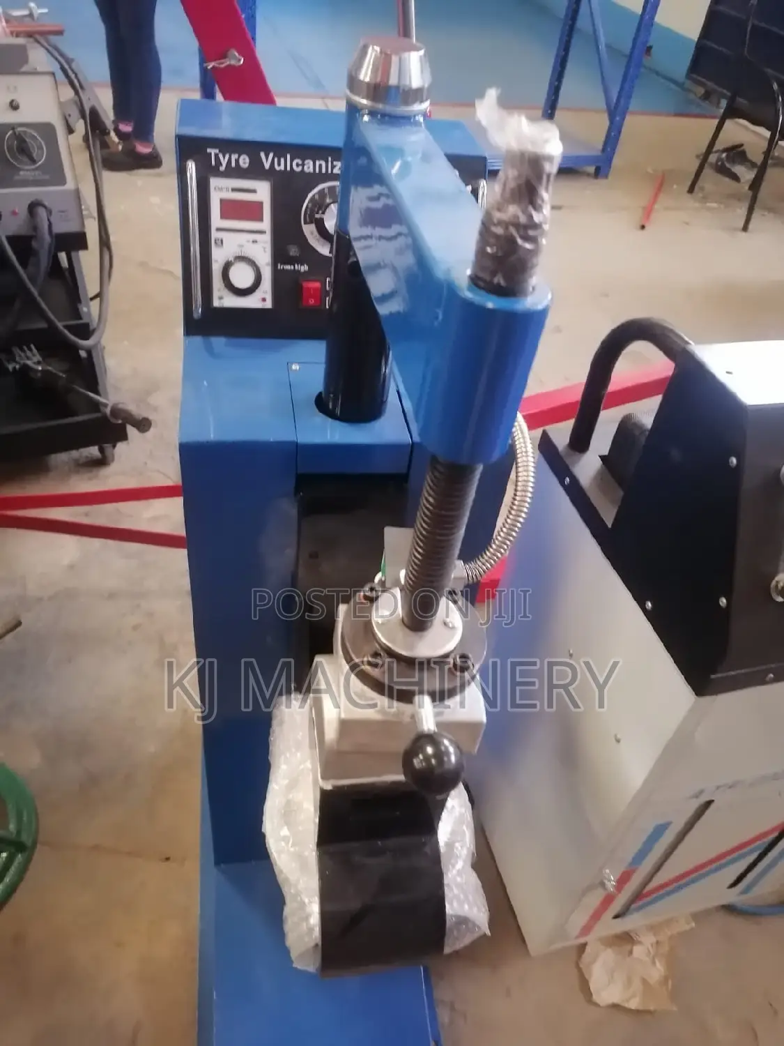 Tyre Vulcanizer Heavy Duty for Commercial Purposes