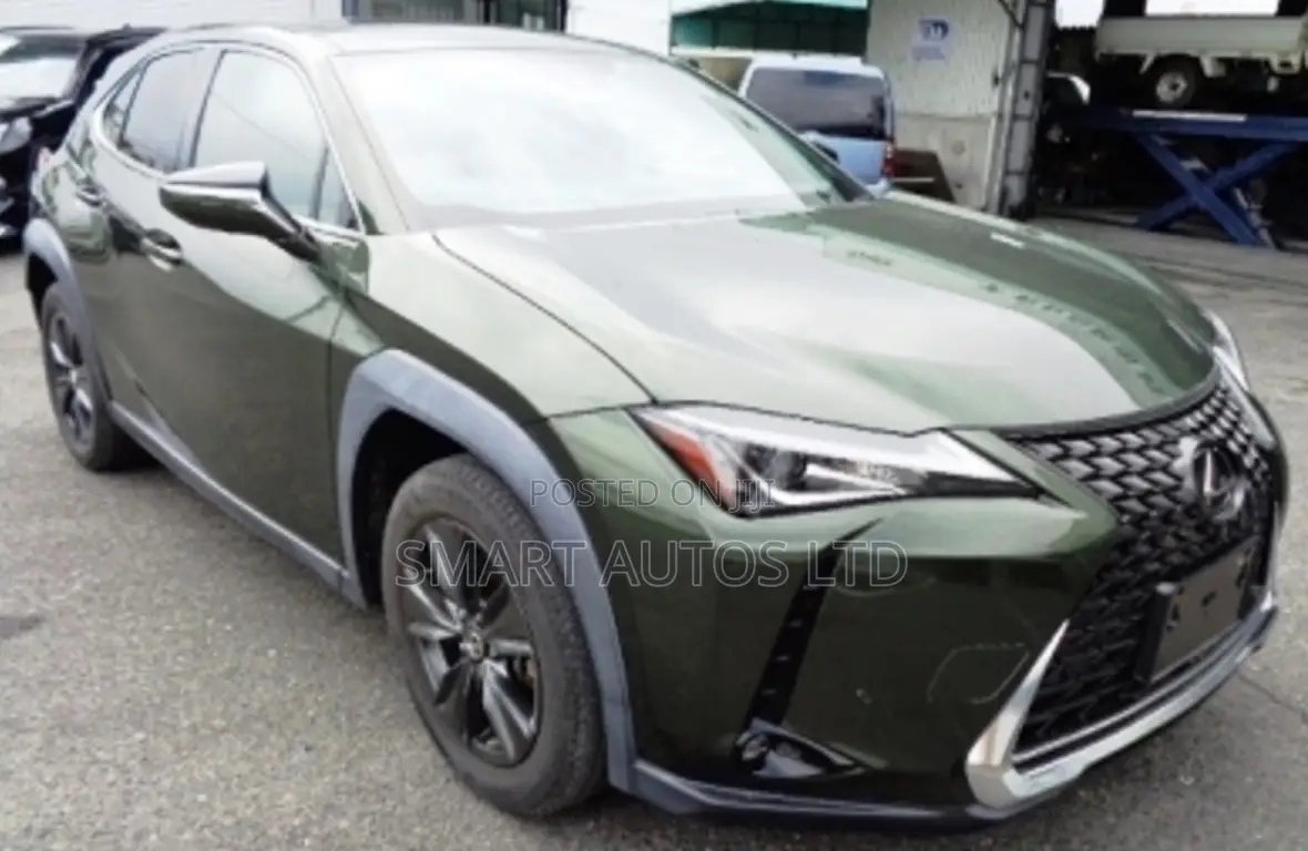 Lexus UX 200 2019 Green