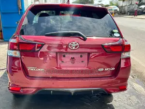 Toyota Corolla Fielder 2018 Red