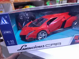 Rechargeable Remote Control Toy Car Open and Closes Doors