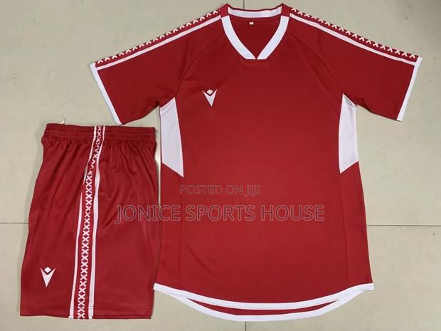 School/Clubs Football Uniforms - thumbnail 4