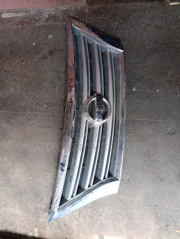 Nissan Slphy 2017 Grill