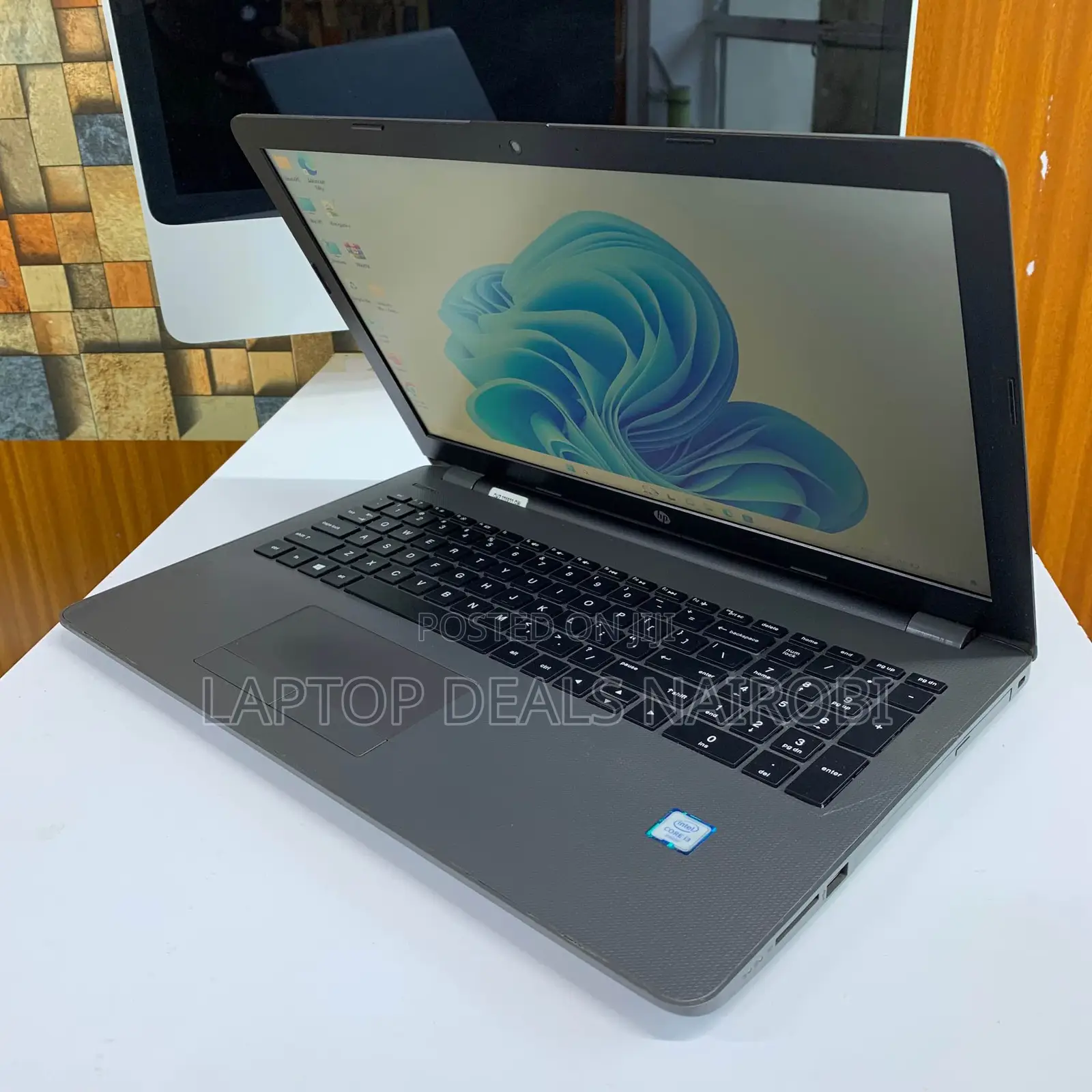 Laptop HP 250 G6 8GB Intel Core I3 HDD 500GB