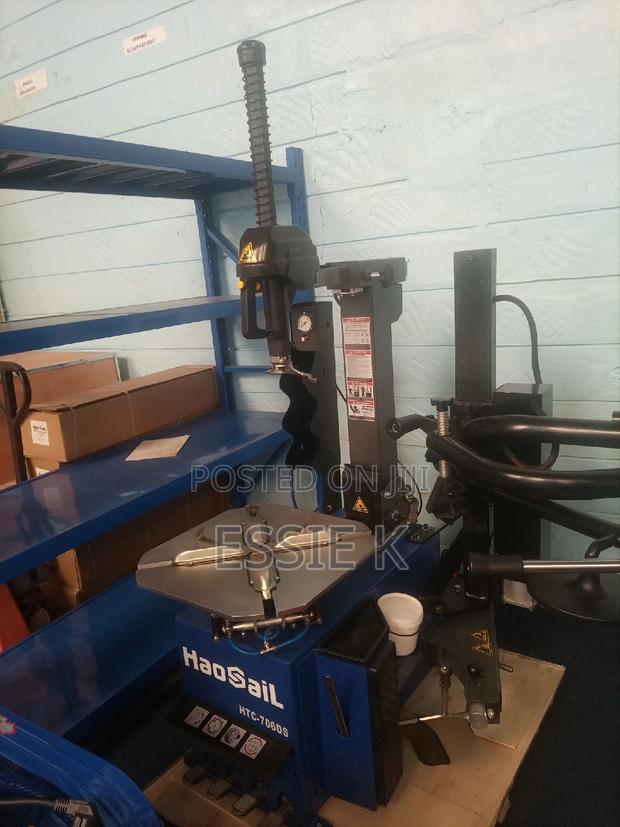 Tyre Changer Machine. - main view