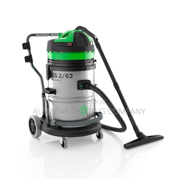 Vacuum Cleaner - main view