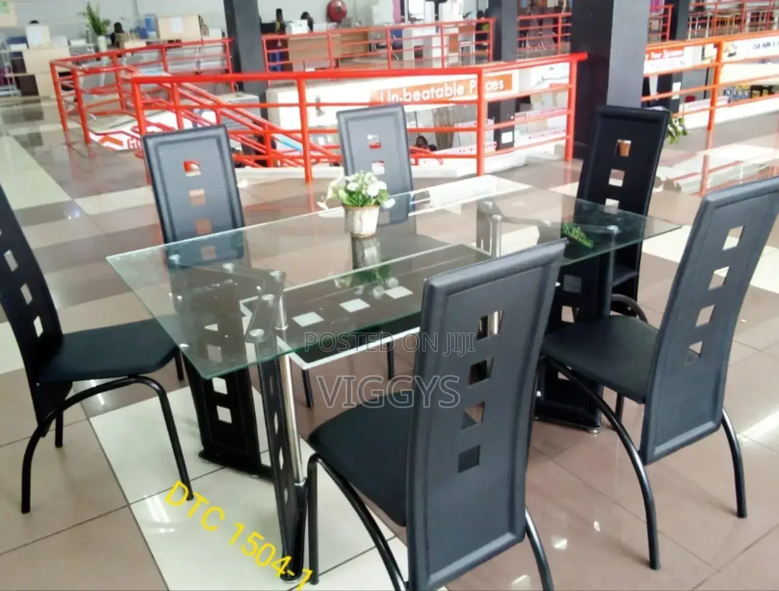 Amazing 6 Sitter Executive Dinning Table