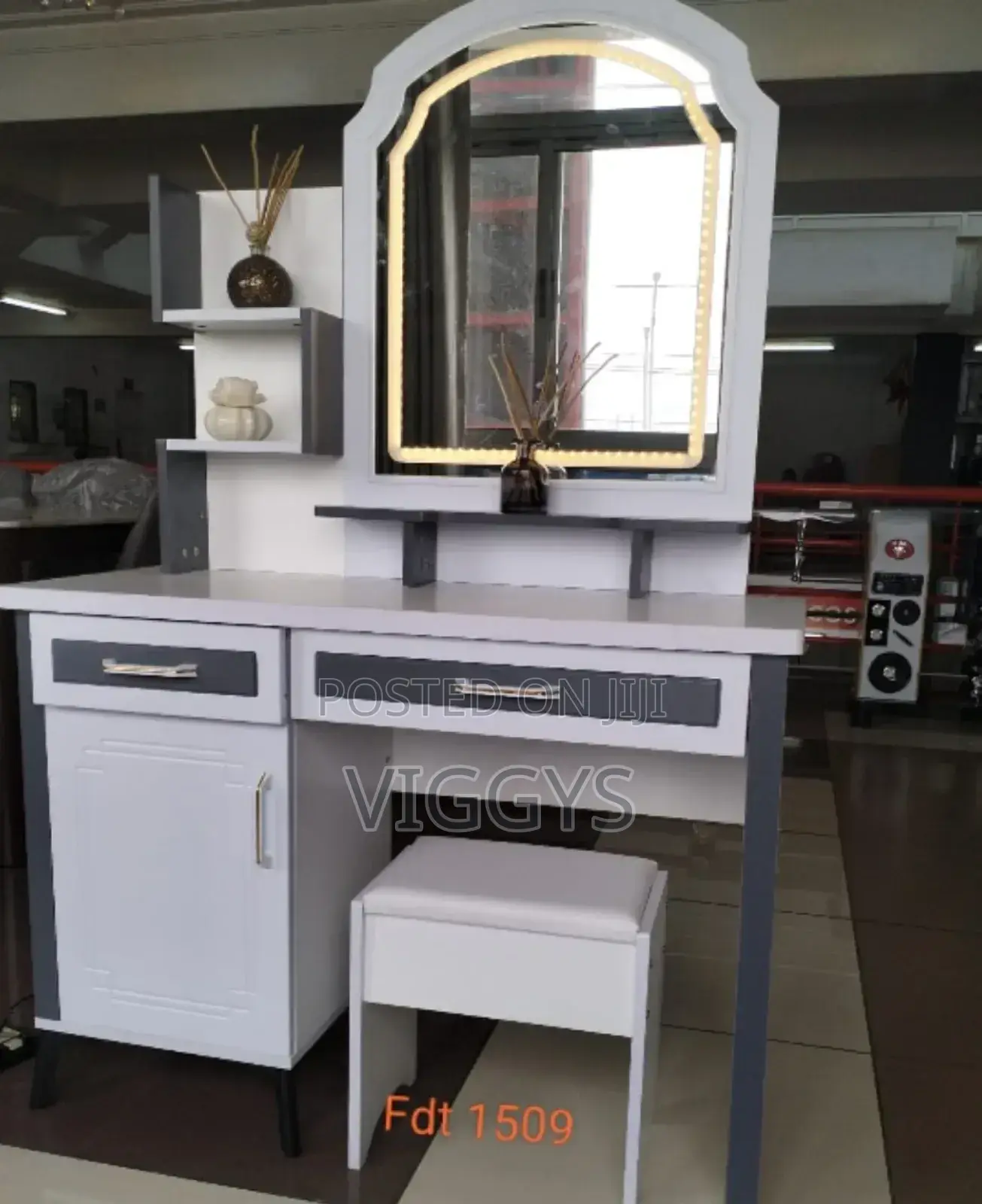Good Quality Executive Dressing Mirror