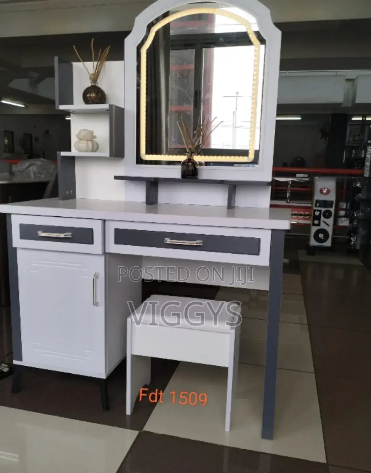 Executive Dressing Mirror