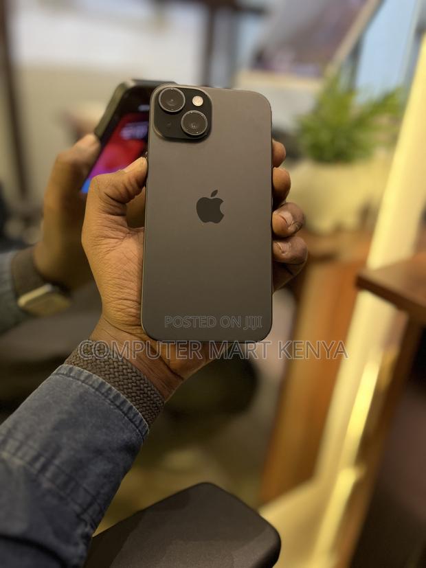 Apple iPhone 15 128 GB Black - thumbnail 2