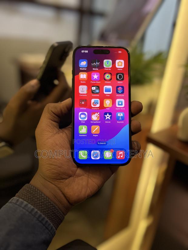 Apple iPhone 15 128 GB Black - thumbnail 3