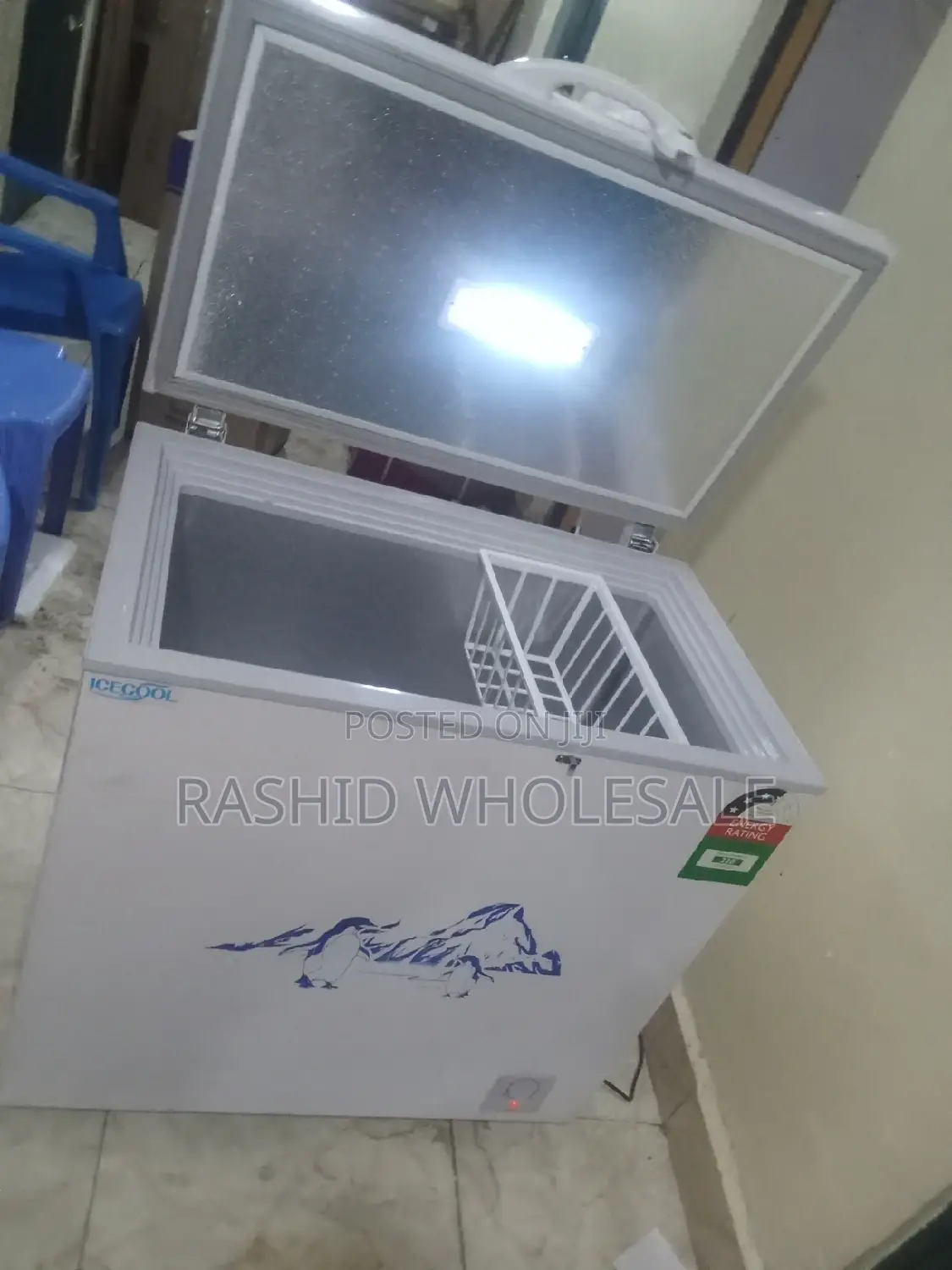 Chest Freezer 169l.