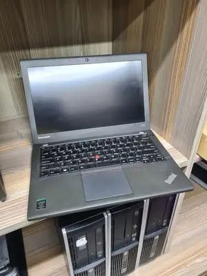 Laptop Lenovo ThinkPad X240 4GB Intel Core I5 HDD 500GB