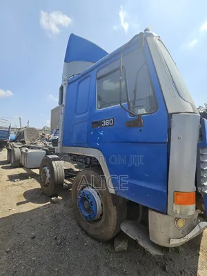 Volvo Fl10 8X4 Skeleton Truck