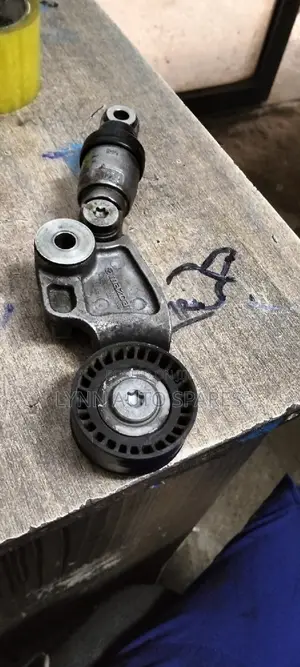 Toyota 2AZ Tensional Bearing