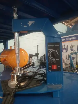 Tyre Vulcanizing Machine(Small)