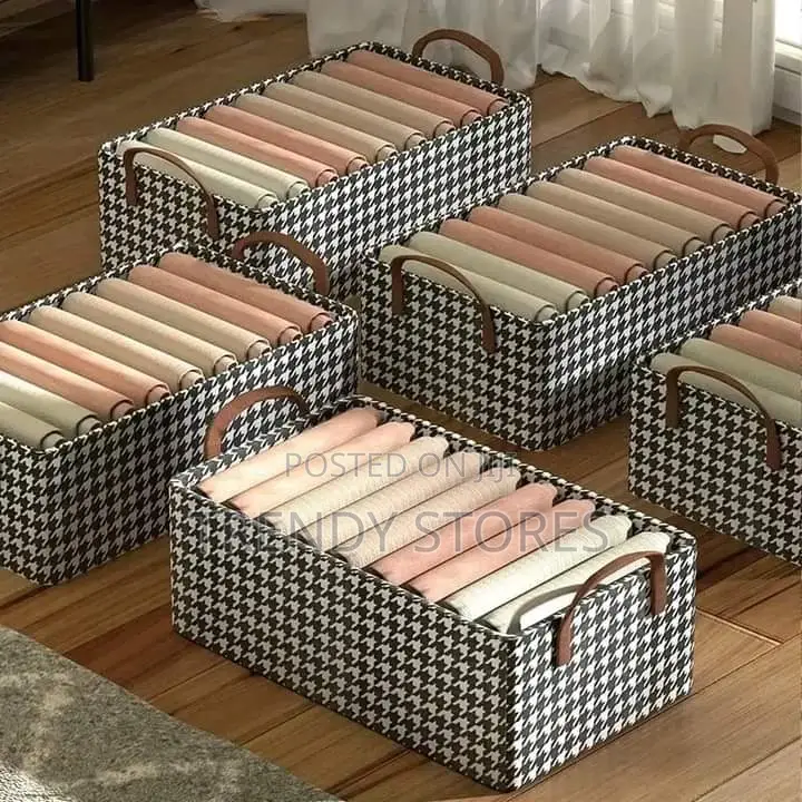 Non Woven Checked Wardrobe Organizers