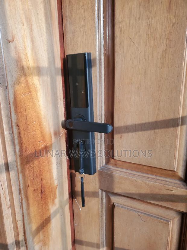 Smart Lock With Fingerprint and Mechanical Key 71