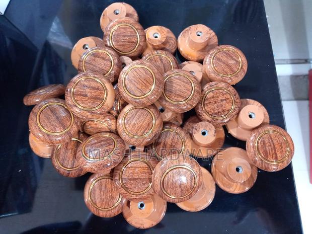 Mahogany Wooden Knobs