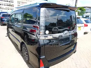 Toyota Voxy 2017 Black