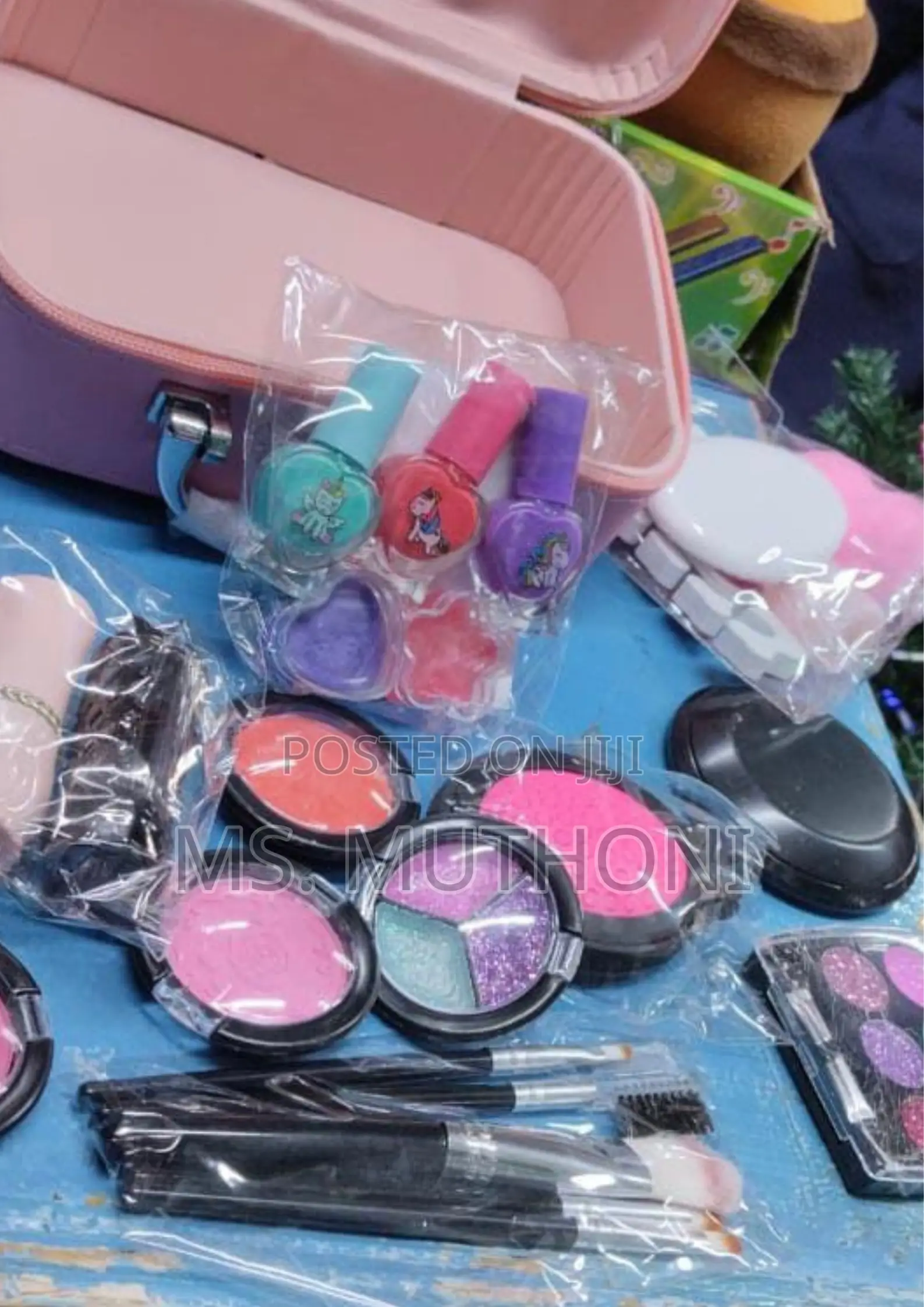 Children's Pretend Washable Makeup Toy Set