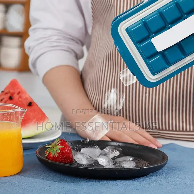 *36 Cubes Portable Leakable Ice Cube Mold* Silicone