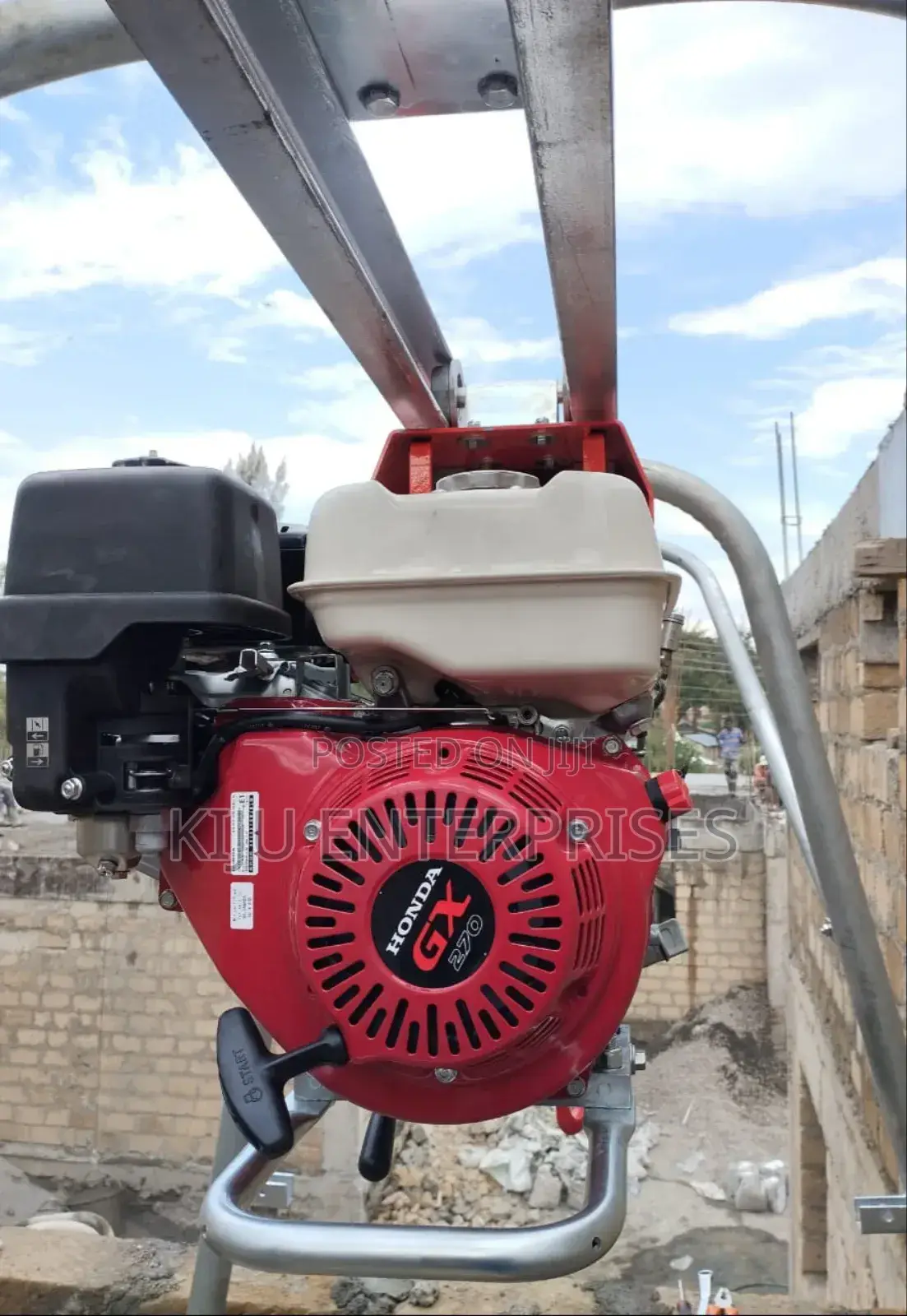 Irori Honda Concrete Hoist