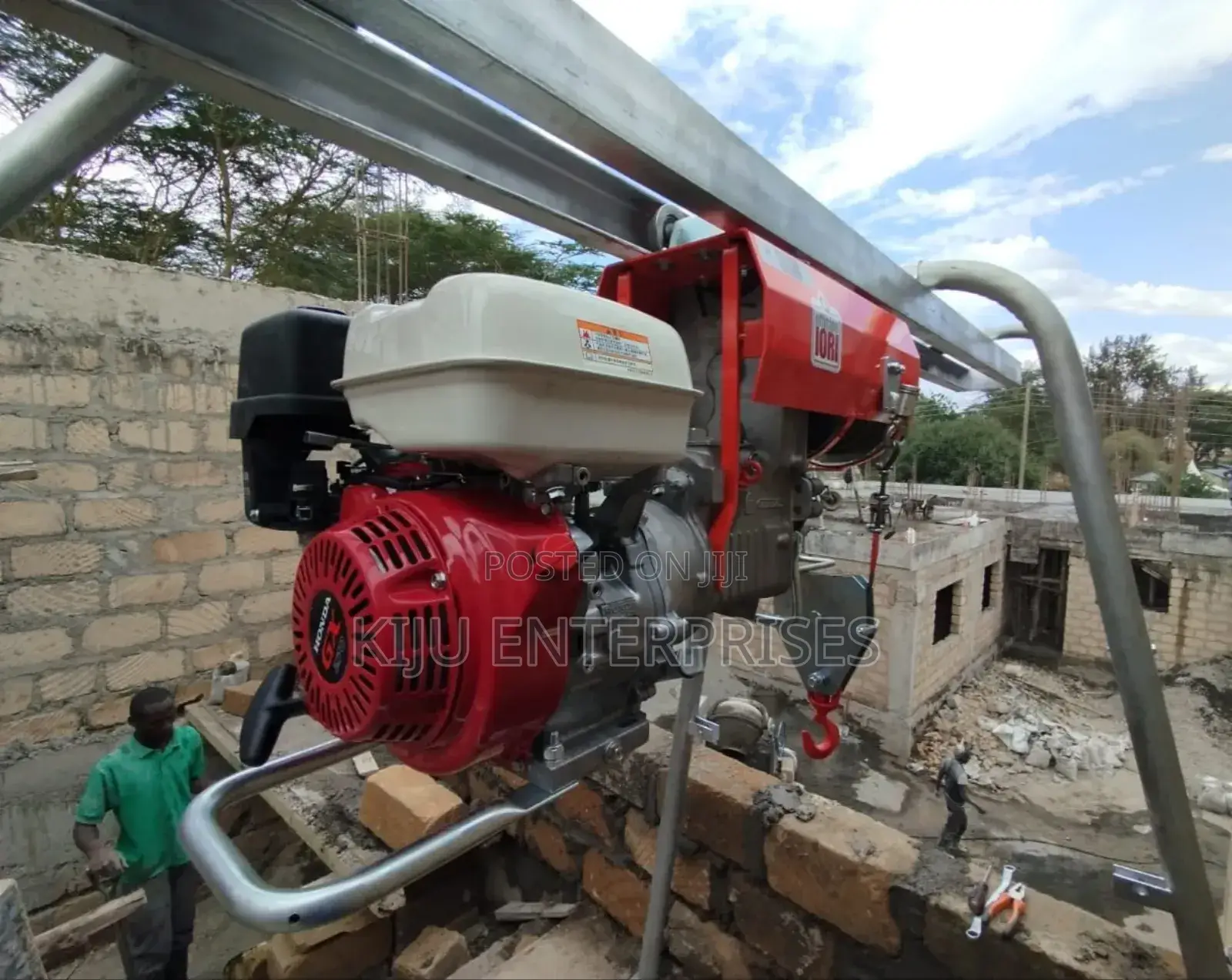 Irori Honda Concrete Hoist
