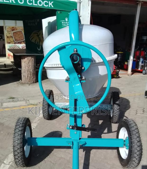 Windsor-Machine Concrete Mixer - thumbnail 3