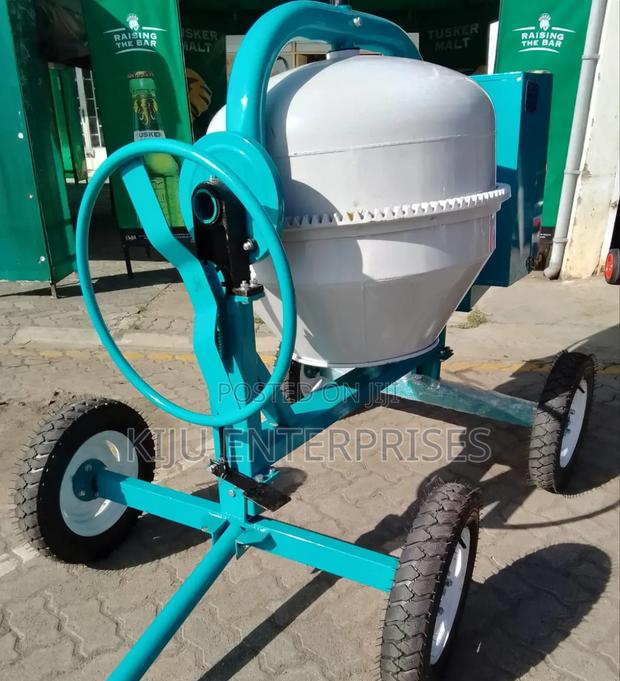 Windsor-Machine Concrete Mixer - thumbnail 4