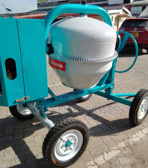 Windsor-Machine Concrete Mixer - thumbnail 5