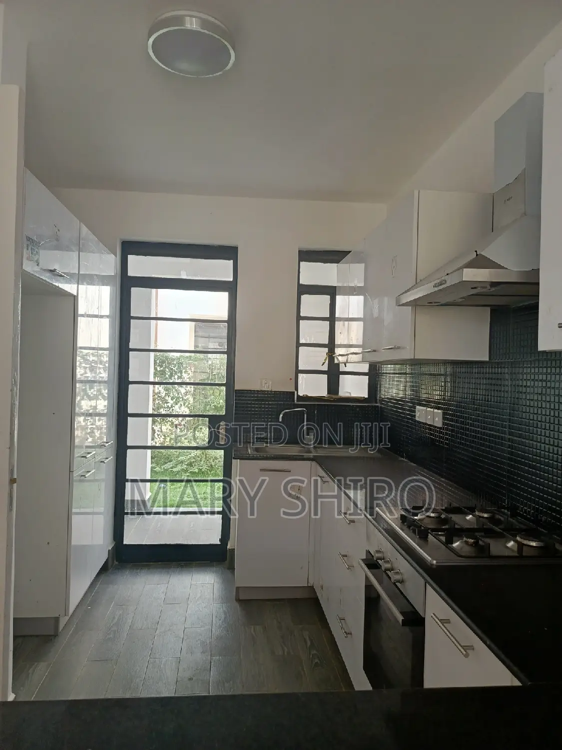 5bdrm Maisonette in South C for rent